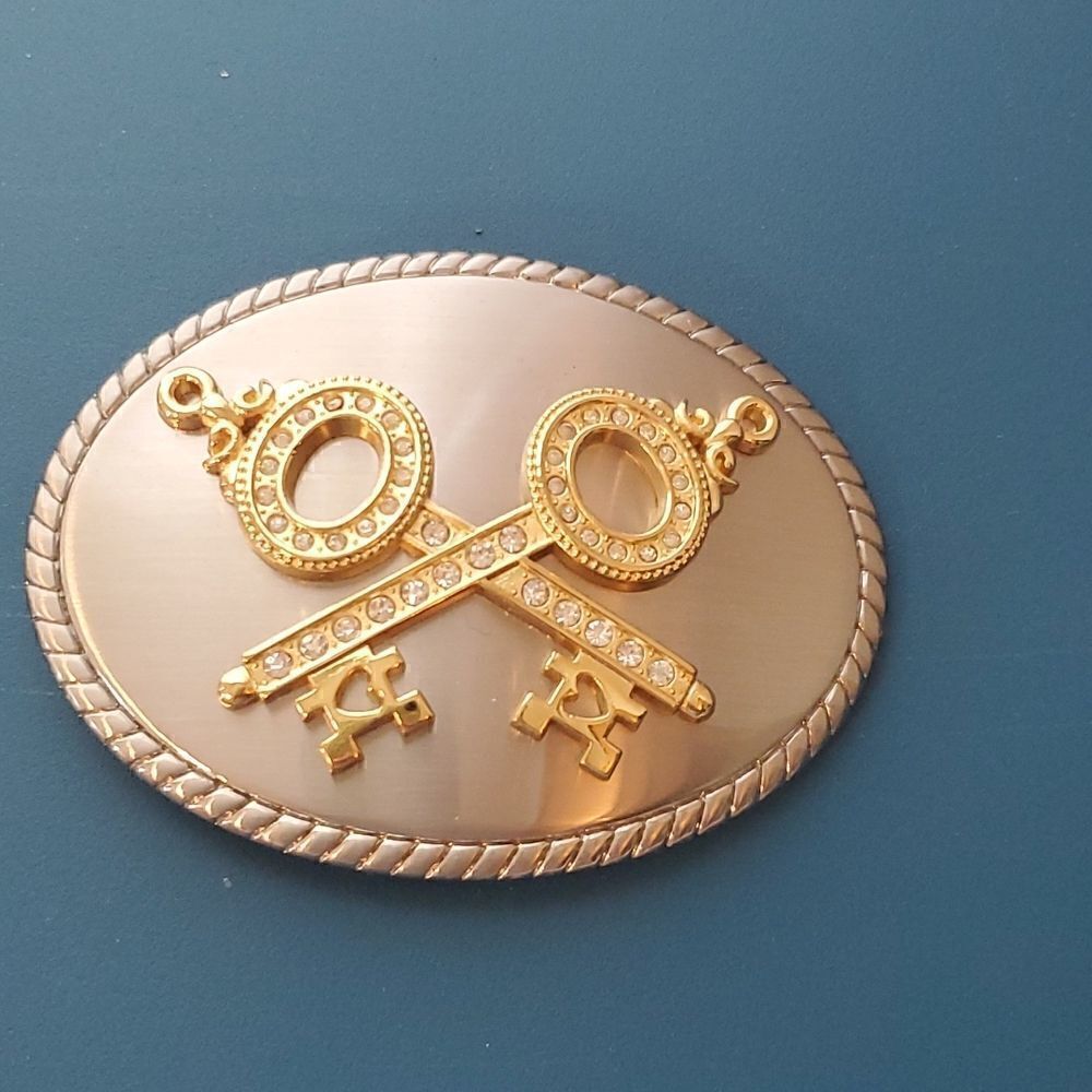 Gold and silver scepter belt buckle king queen